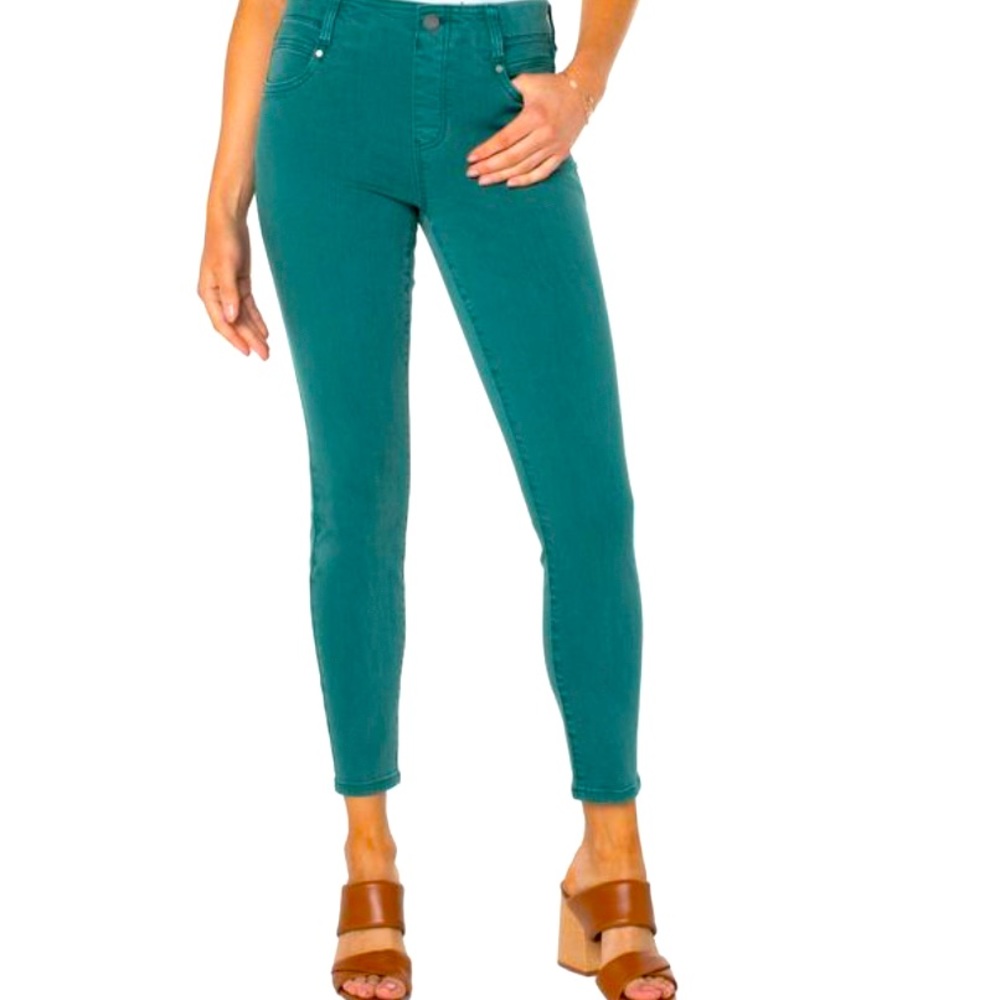 Liverpool The Ankle Skinny Jean in teal. Size 4/27